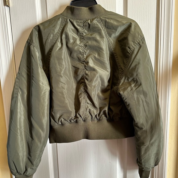 H&M Olive Green Front Zip Crop Bomber Jacket - Picture 6 of 12